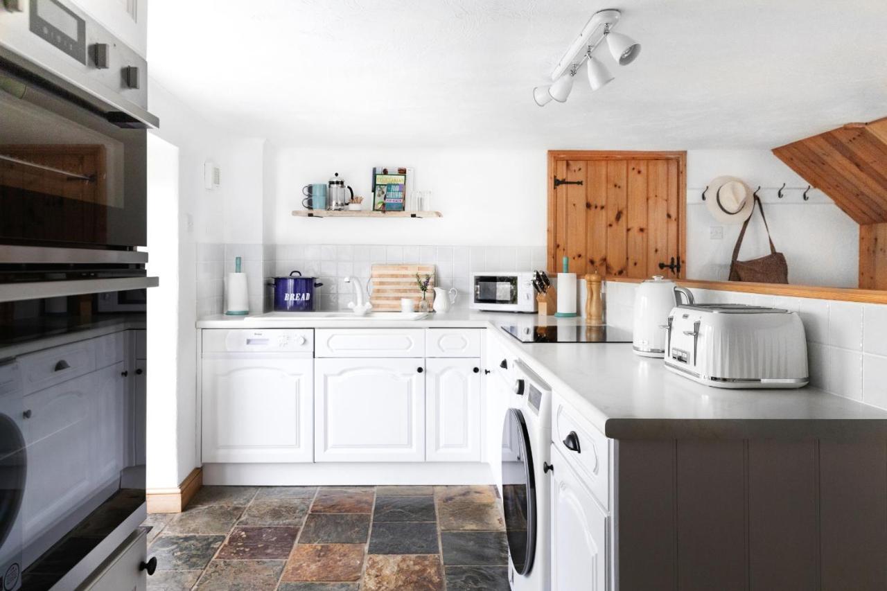 Downe Cottages Hartland Extérieur photo