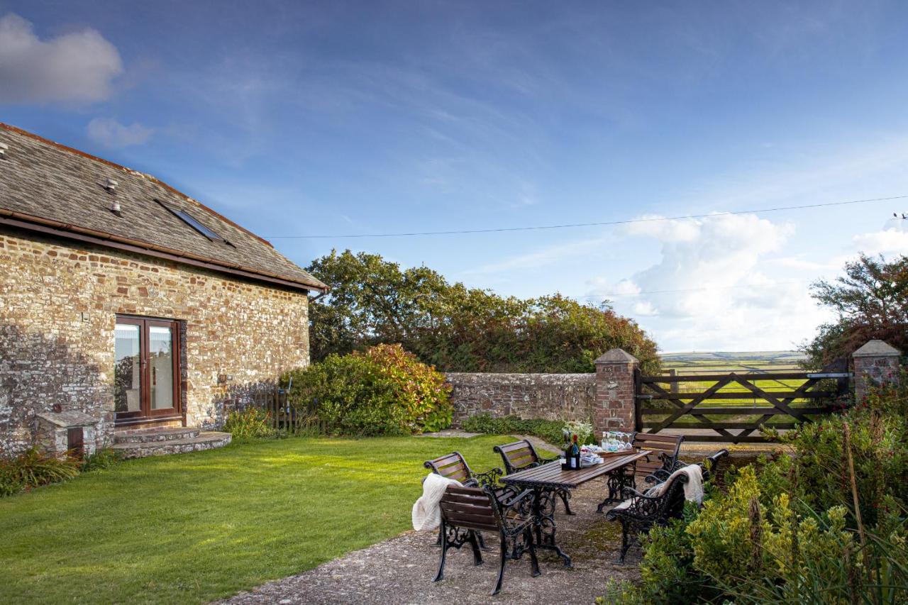 Downe Cottages Hartland Extérieur photo